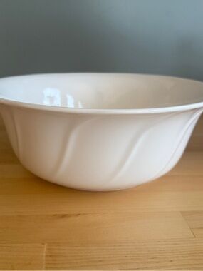 Pfaltzgraff Stratus White Serving Bowl USA Vintage Large Stoneware
